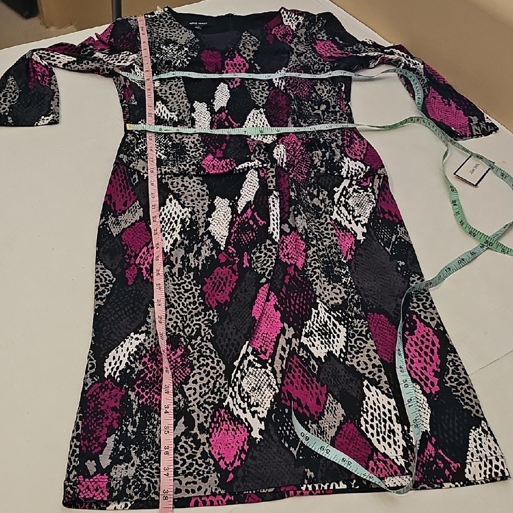 Nine West Black and Pink Sheath Dress Long Sleeve Crew Neck size 2 - Picture 11 of 15